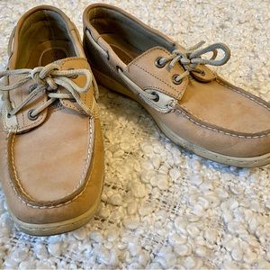 Women’s Sperry Boat Shoes Size 8